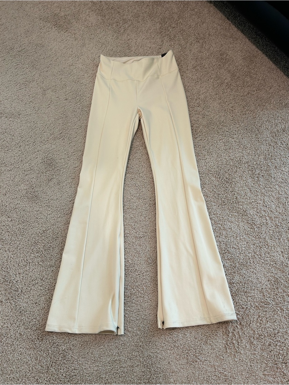 Calia High-Rise flair with zippers medium Cream Flare Pants